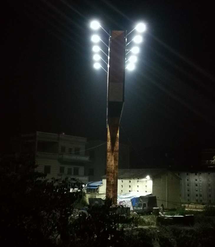 供應銷售福建免接線光能廣告燈