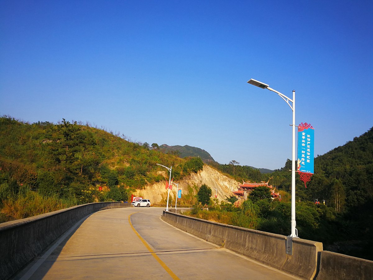 安全方便免接線光能路燈