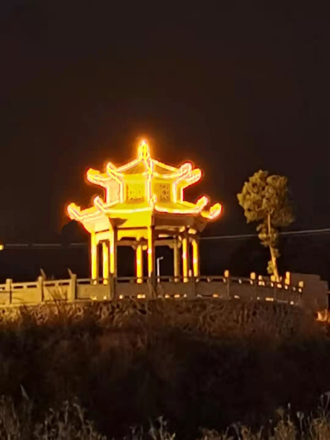 景區(qū)免布線光能景觀燈帶