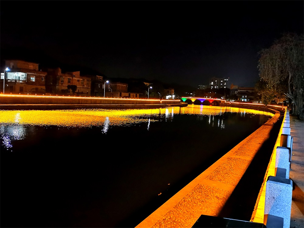 微光能景觀燈帶水面效果