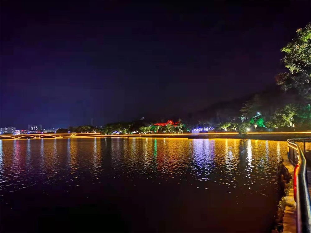 2021湖面多色微光能景觀燈